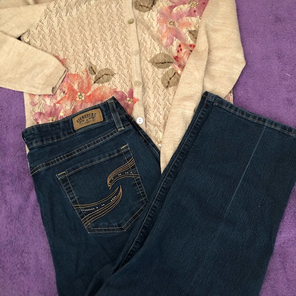 Levi capris in women’s size 14! Like new.